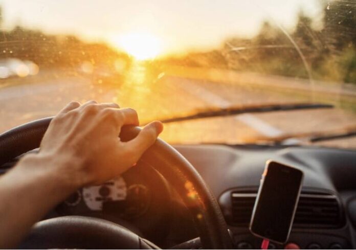 Wie Technologie das Autofahren durch Europa einfacher und smarter macht