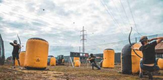 Teambuilding in Prag: Wie Paintball dein Team zusammenschweißt Wie Paintball dein Team zusammenschweißt