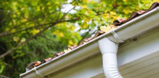 Moderne Dachentwässerung: Warum ein zuverlässiges Fallrohr entscheidend für den Gebäudeschutz ist Moderne Dachentwässerung